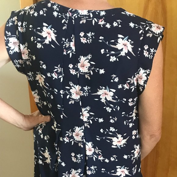 Navy floral blouse - Picture 2 of 2